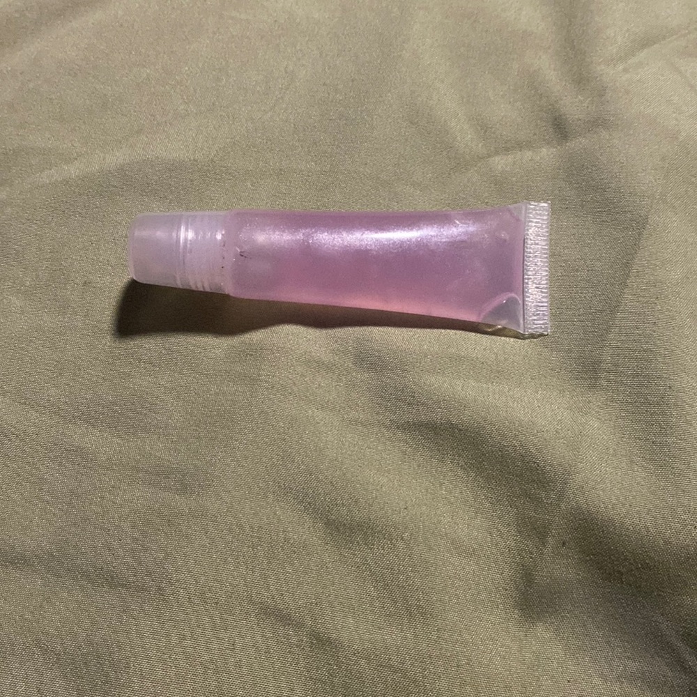 Pink gloss